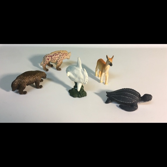 SOLD Yowie Animal Figures 5 Piece Lot - Picture 4 of 7